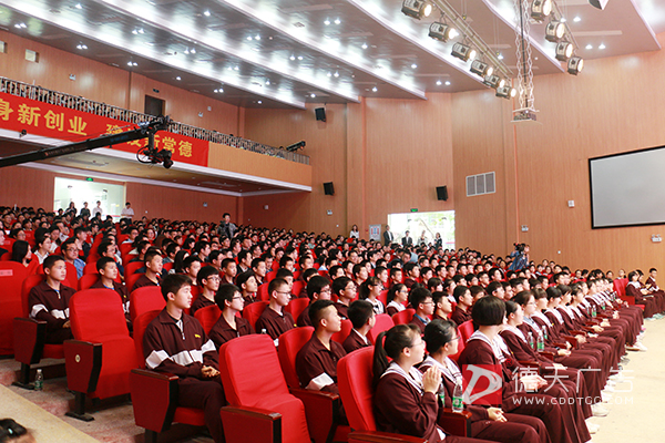 常德市德天廣告有限公司,品牌設(shè)計(jì),活動策劃,影視攝制,廣告設(shè)備租賃