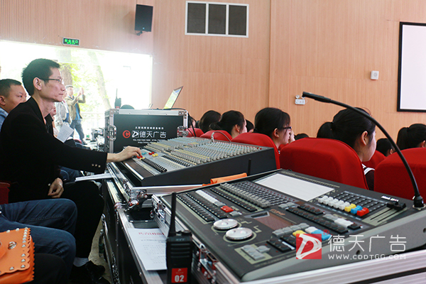 常德市德天廣告有限公司,品牌設(shè)計(jì),活動策劃,影視攝制,廣告設(shè)備租賃